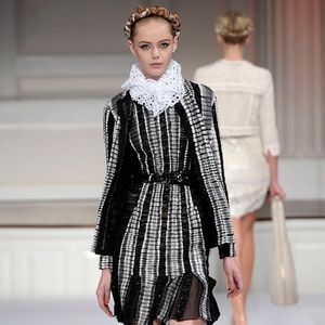 ^○$4,800 OSCAR DE LA RENTA BLACK WHITE SILK  TWEED BEAD RUNWAY DRESS 2, 10, 12
